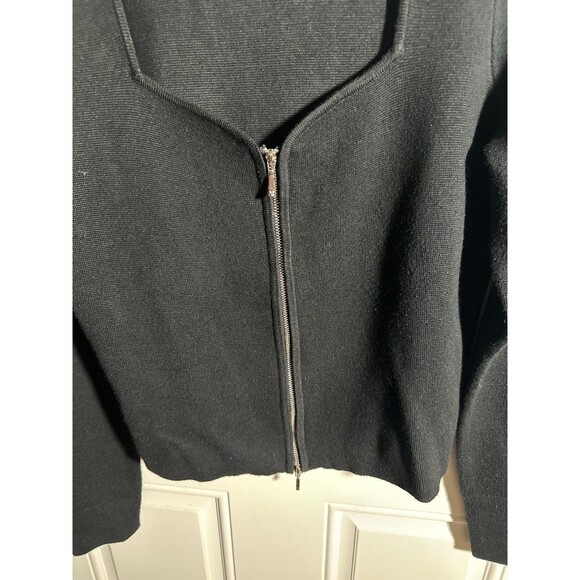 Abercrombie & Fitch Zip Up
Notch Neck Slim Sweater - Picture 2 of 6